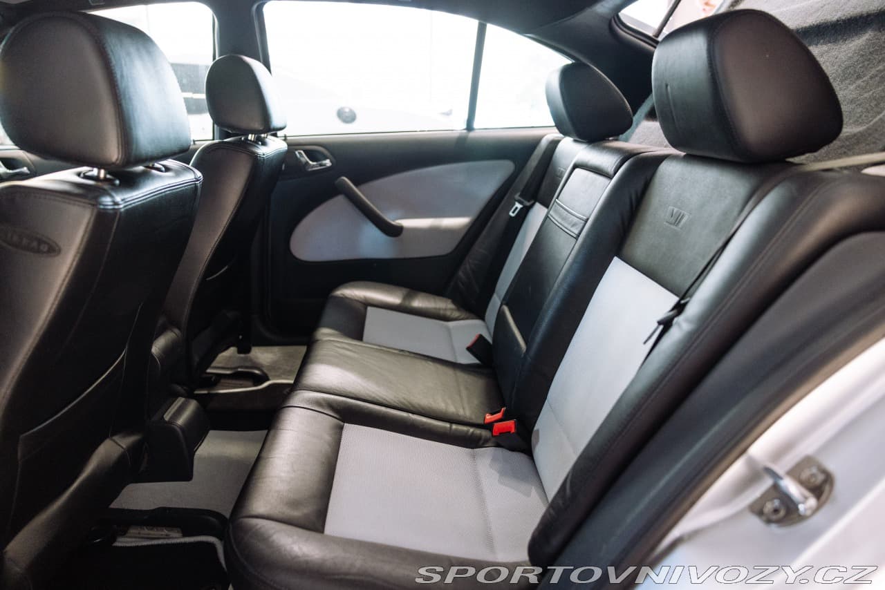 Škoda Octavia RS 1.8 T, 132 kw - dokonalá