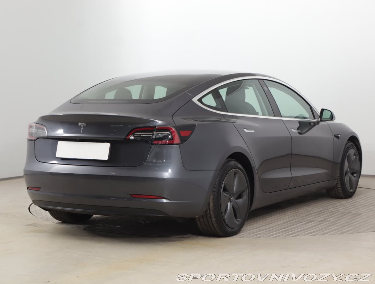 2020 Tesla Model 3 - 5