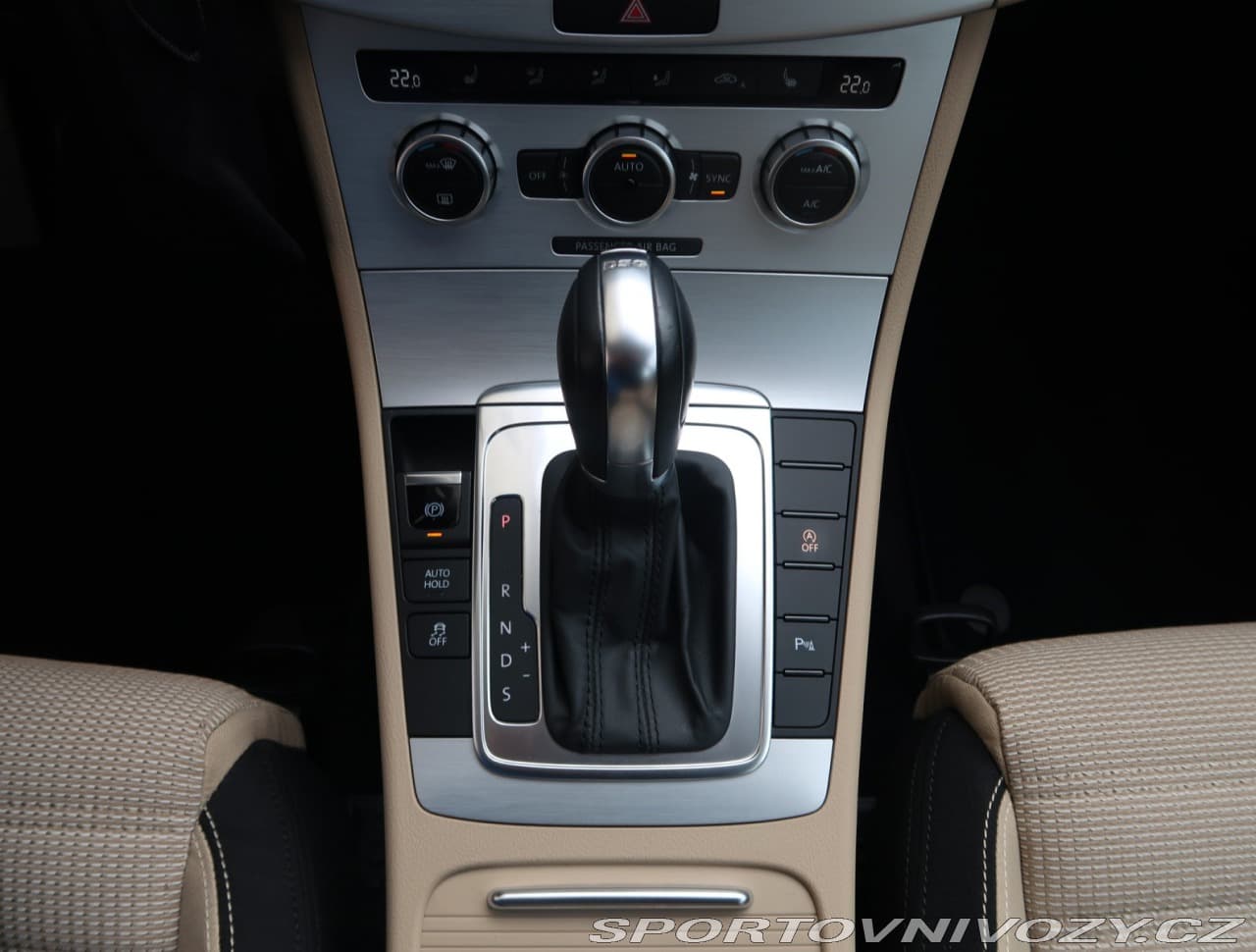 2013 Volkswagen Cc - 13