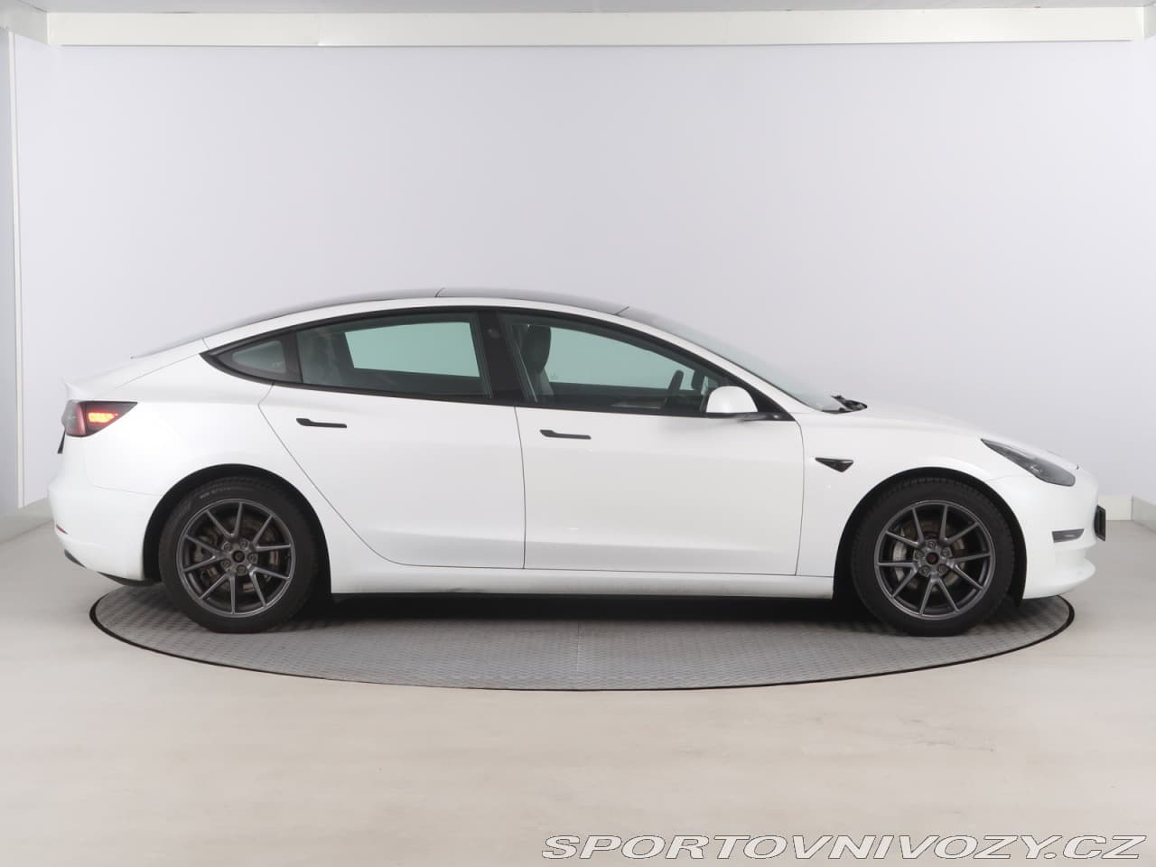2021 Tesla Model 3 - 6