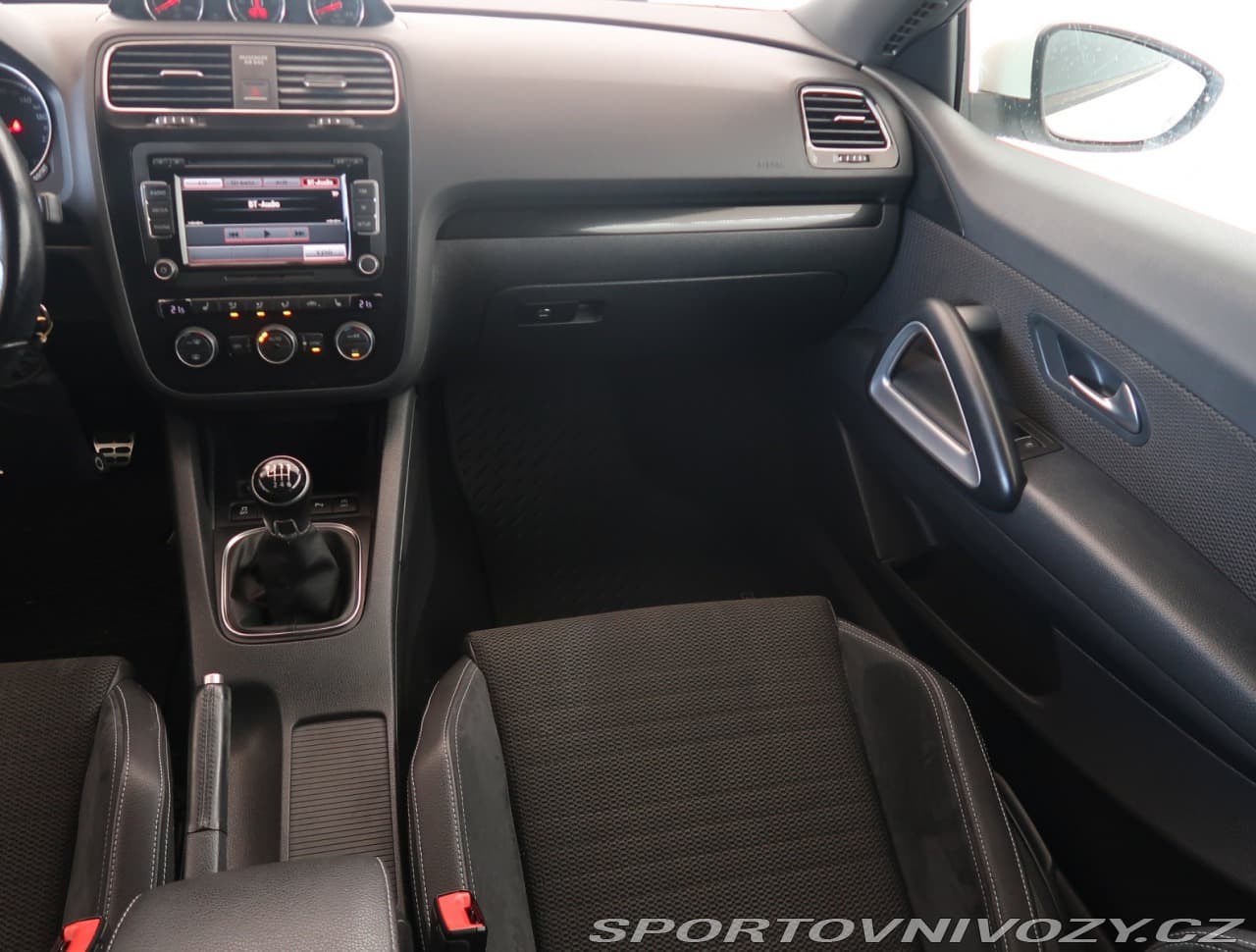 2015 Volkswagen Scirocco - 8