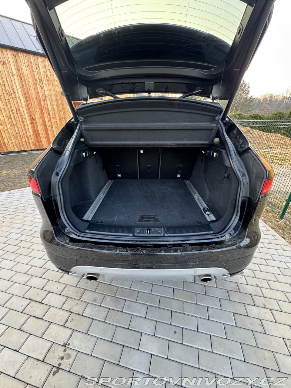 2017 Jaguar F-Pace - 5