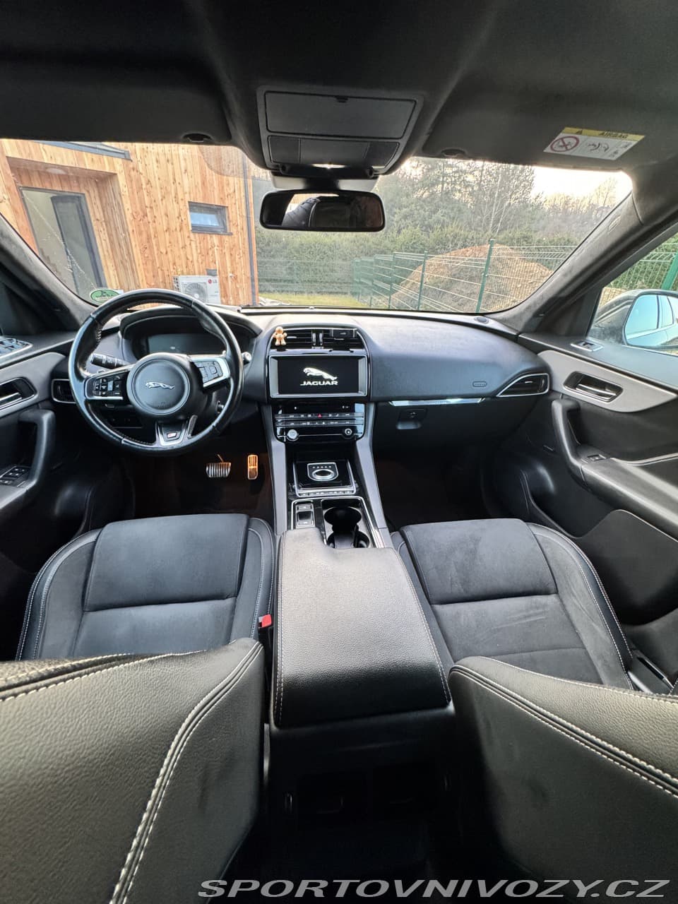 2017 Jaguar F-Pace - 7