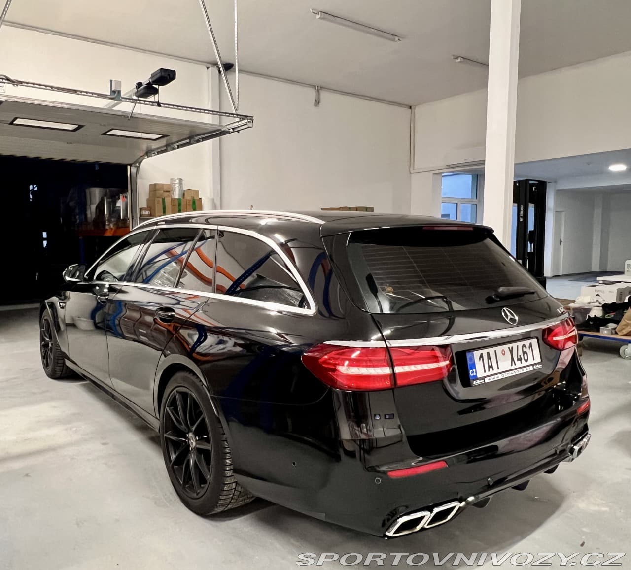 Mercedes-Benz E AMG 63