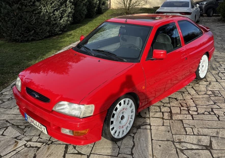 1997 Ford Escort - 10
