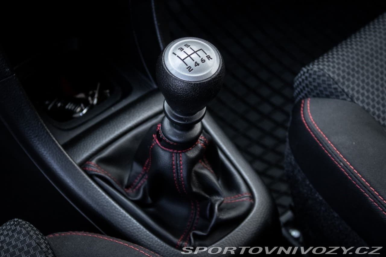 2015 Suzuki SWIFT - 18