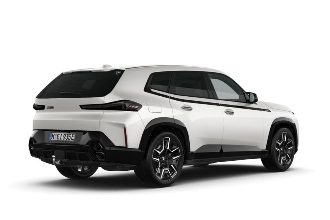 2026 BMW Xm - 2