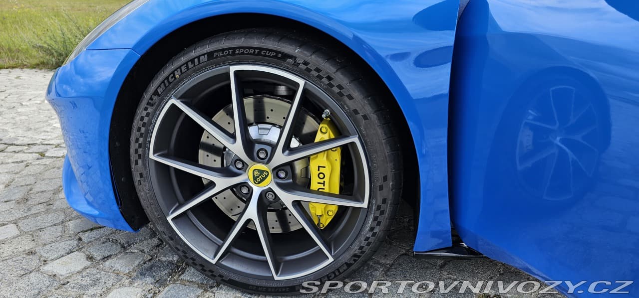 2022 Lotus Emira - 13