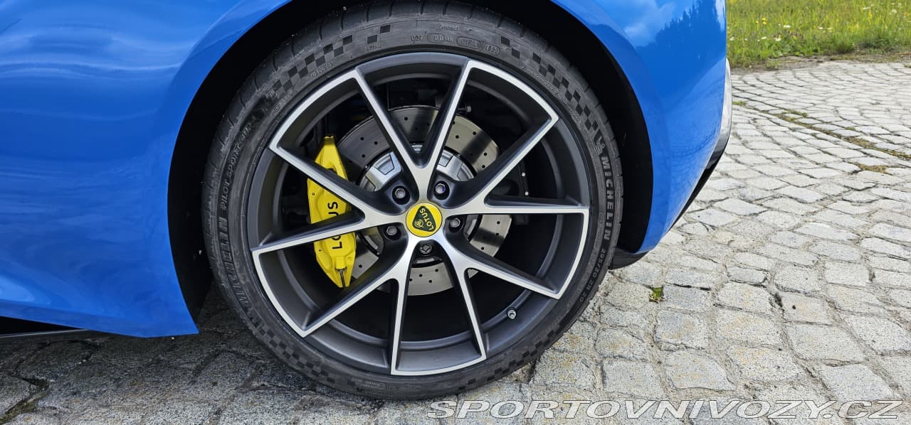 2022 Lotus Emira - 14