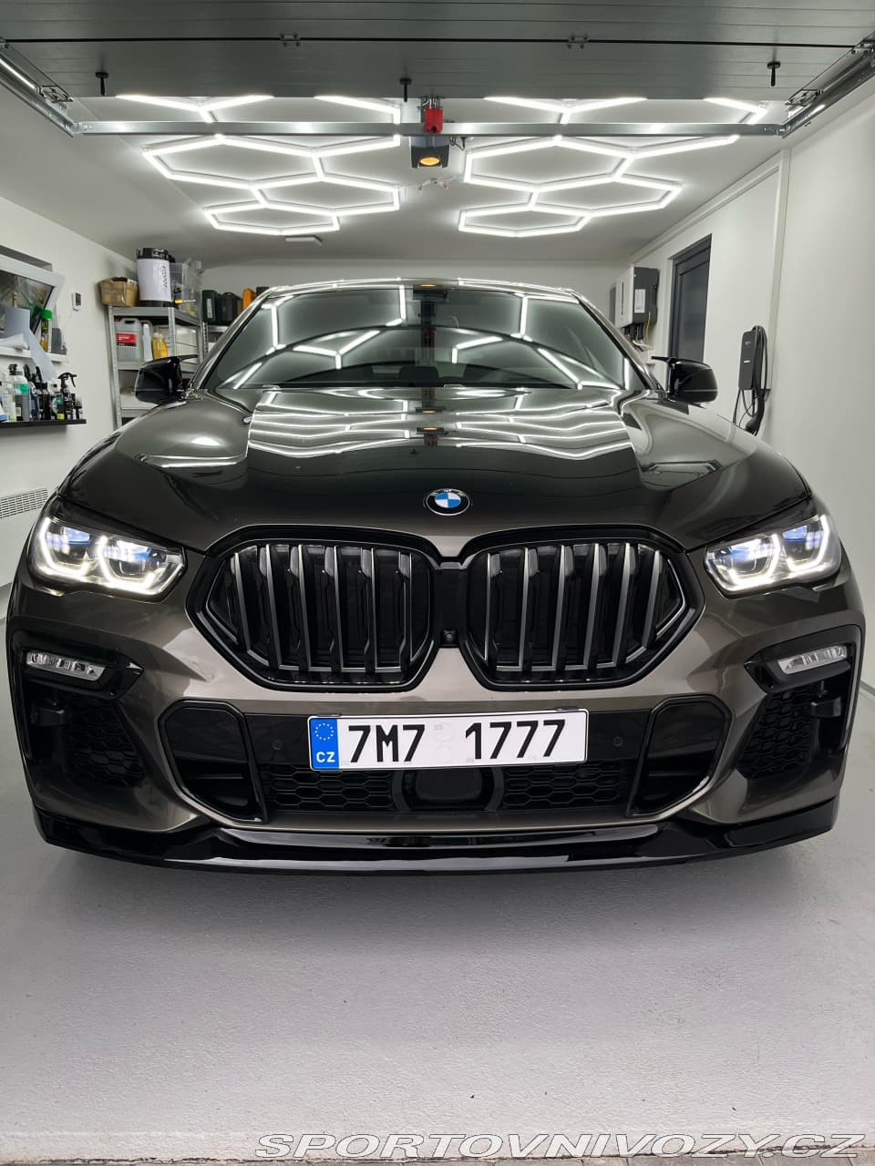 2021 BMW X6 - 18