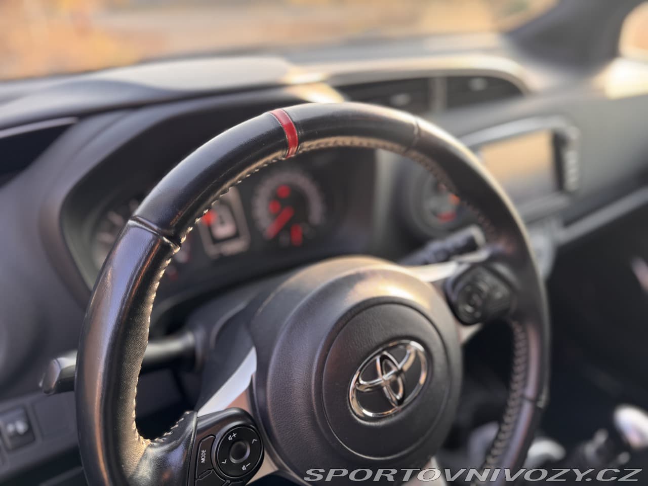 2018 Toyota Yaris - 7