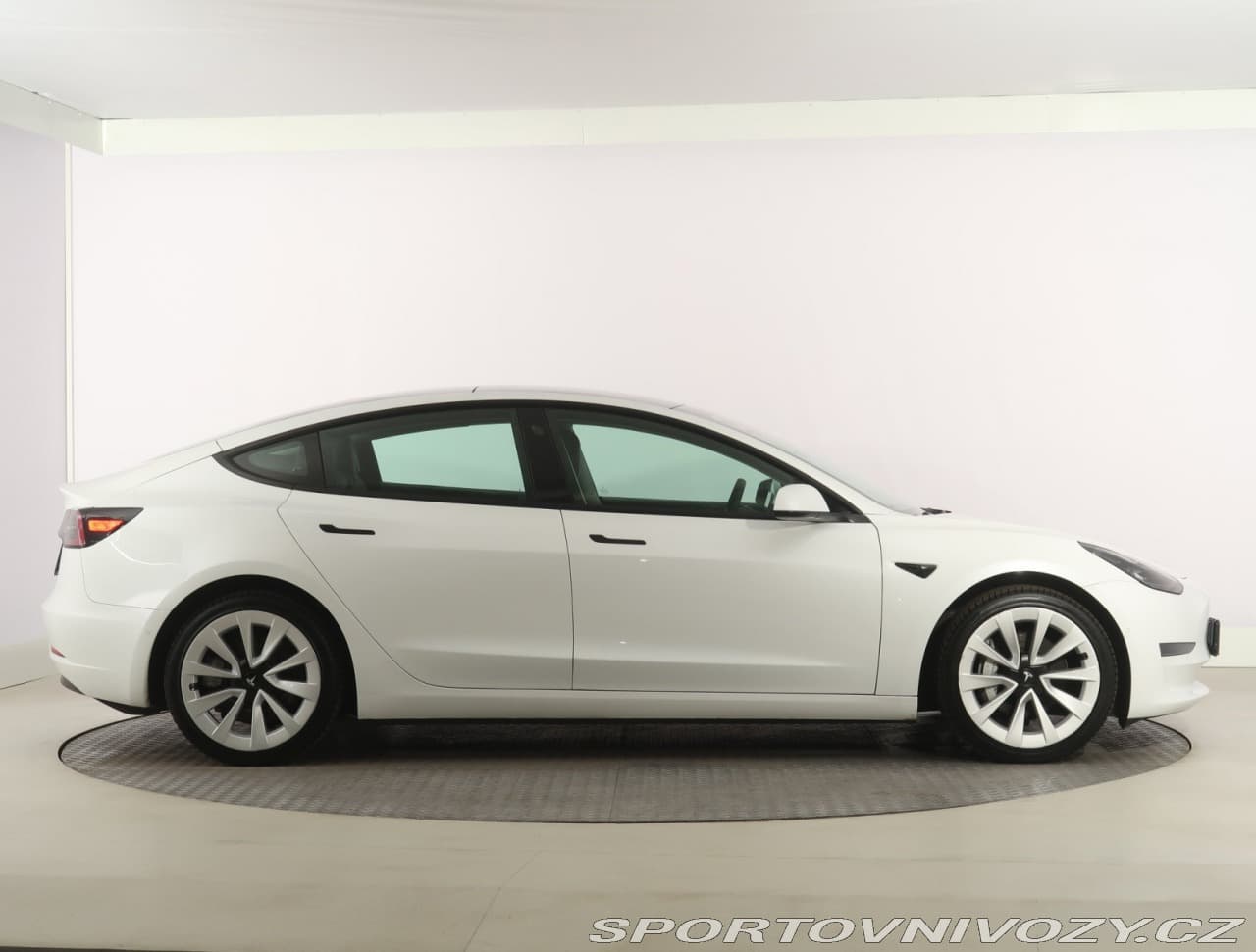 2020 Tesla Model 3 - 6
