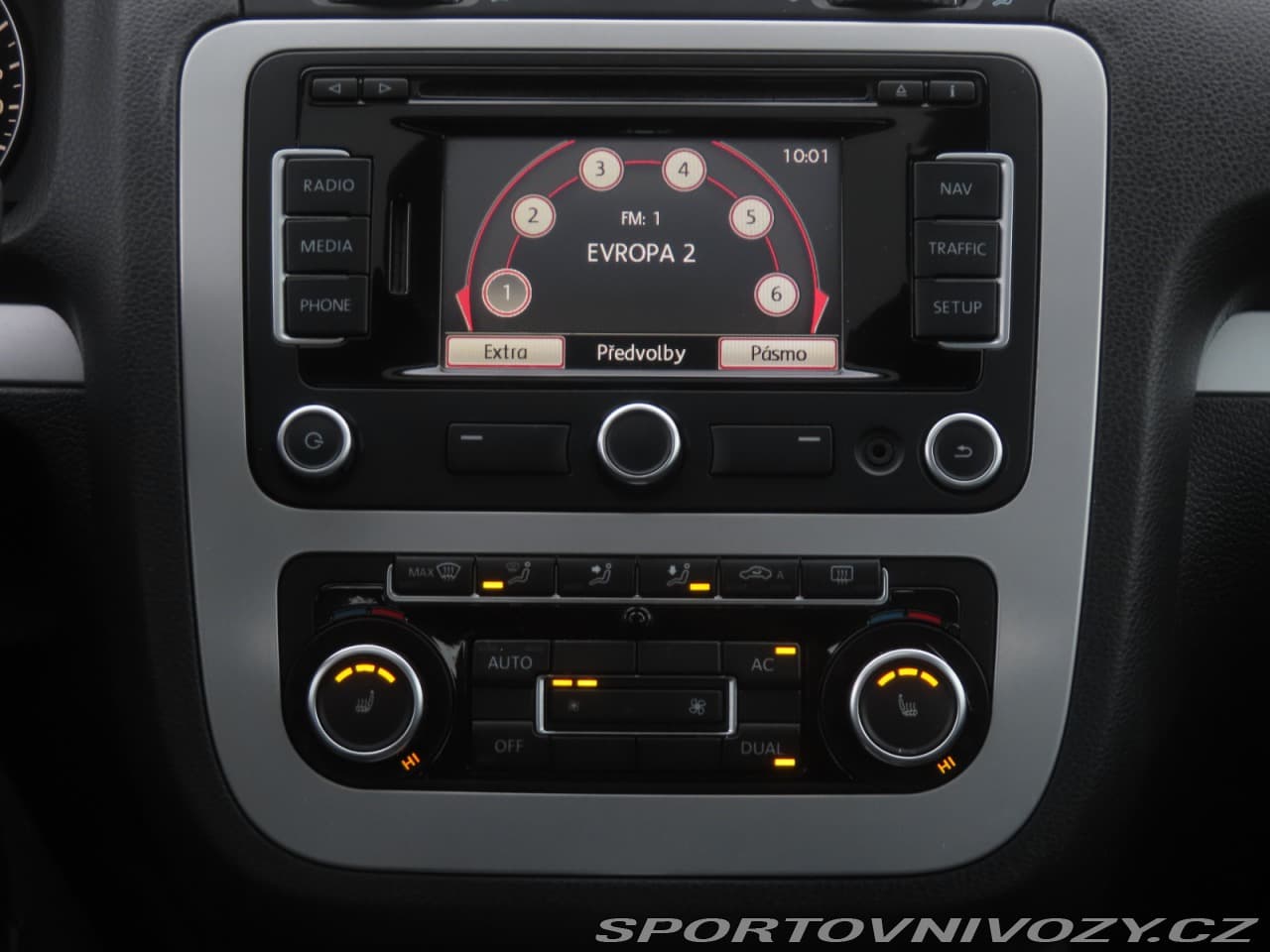 2011 Volkswagen Eos - 34