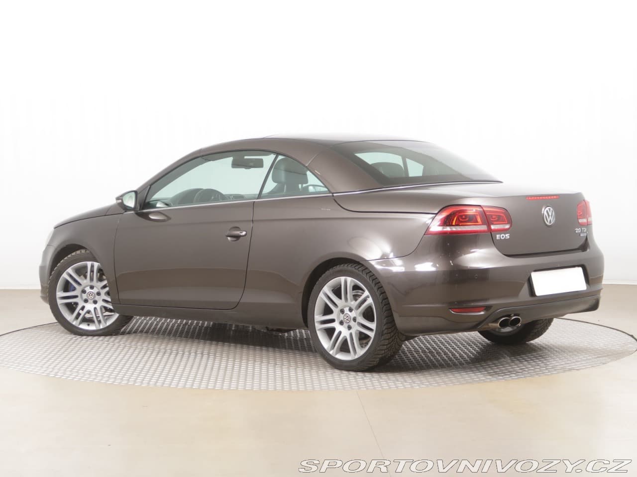 2011 Volkswagen Eos - 43