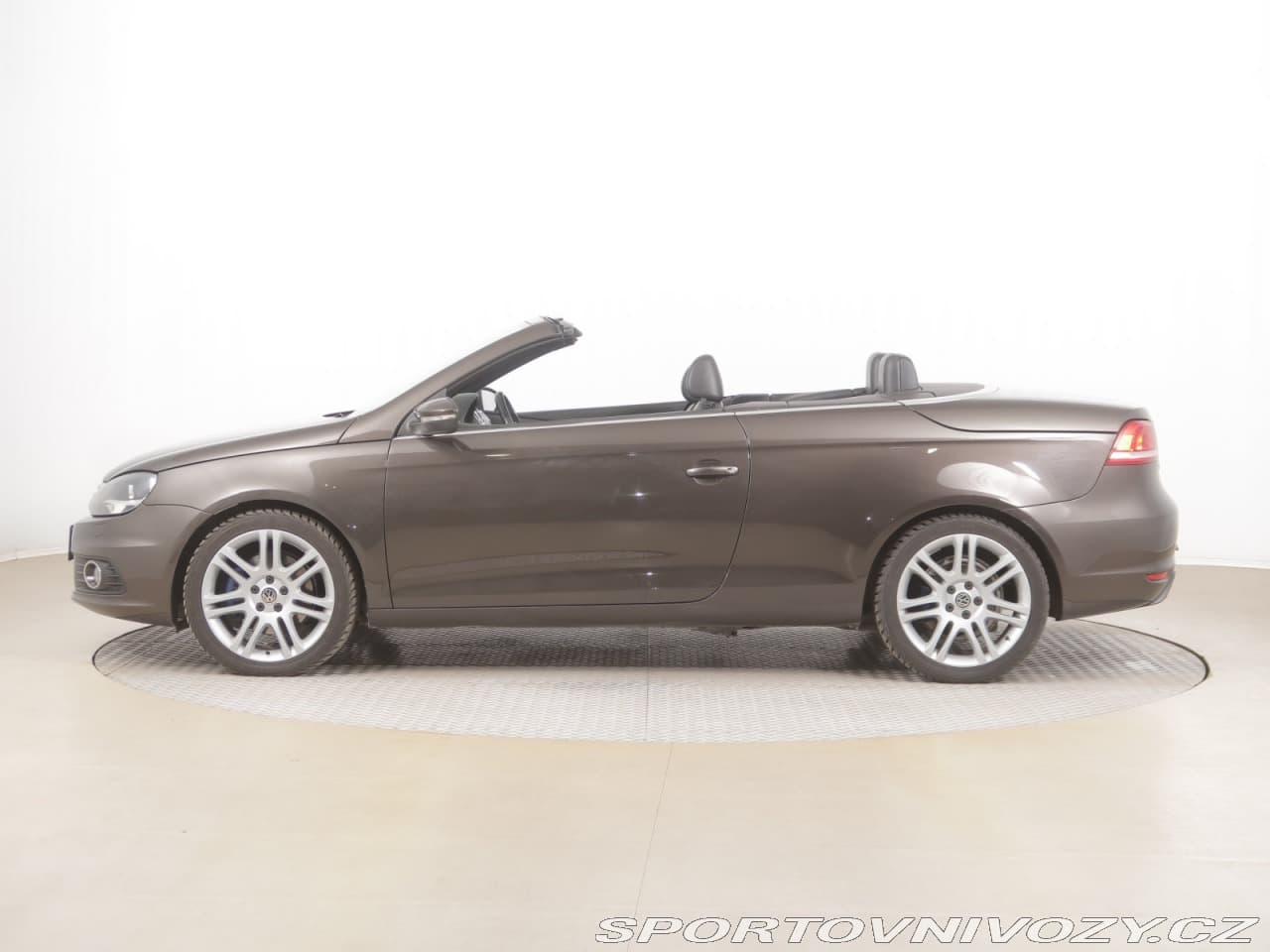 2011 Volkswagen Eos - 7
