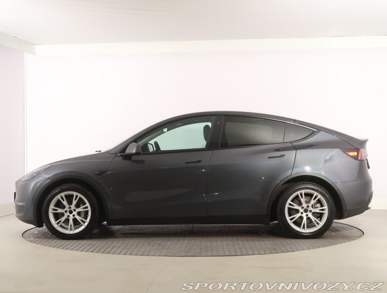 2021 Tesla Model Y - 3