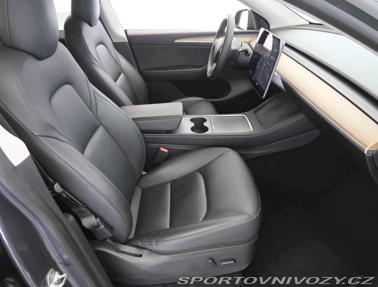 2021 Tesla Model Y - 9