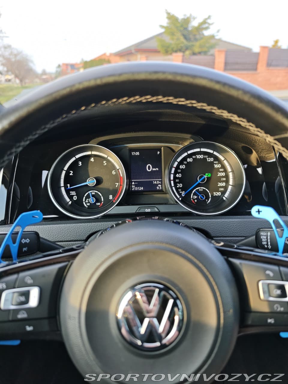 2016 Volkswagen Golf - 10