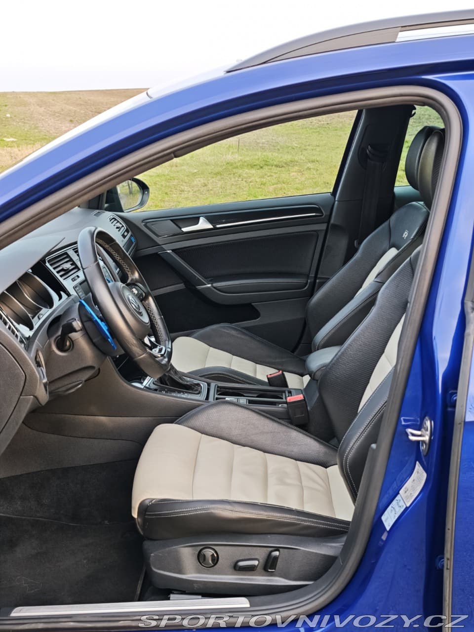 2016 Volkswagen Golf - 9