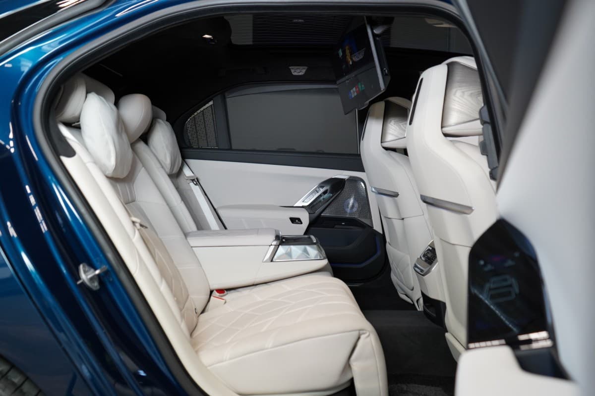 2025 BMW 7-Series - 20