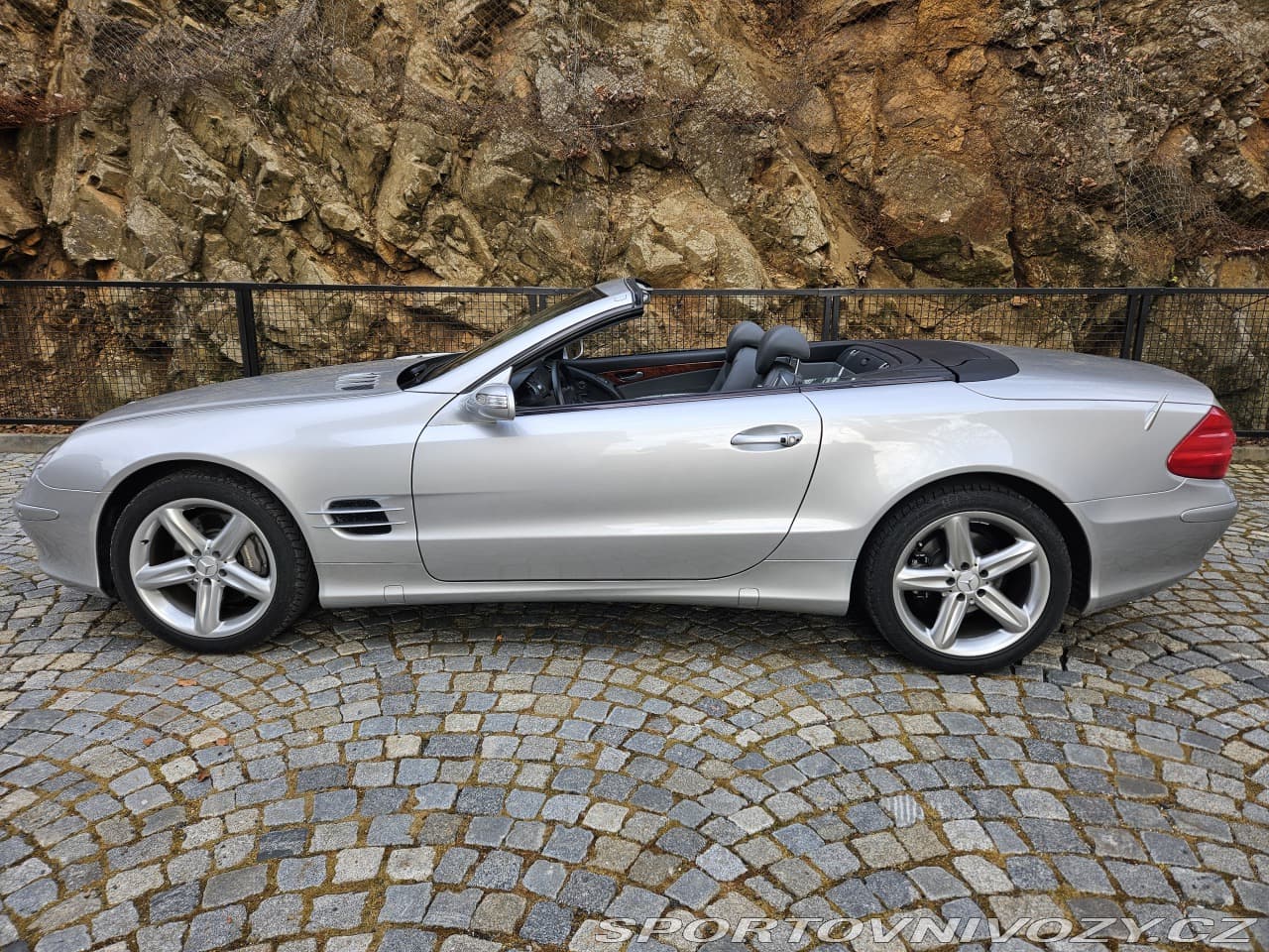 Mercedes-Benz SL SL 500 W230