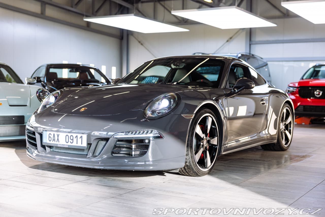 Porsche 911 Carrera 4S 50th Anniversa