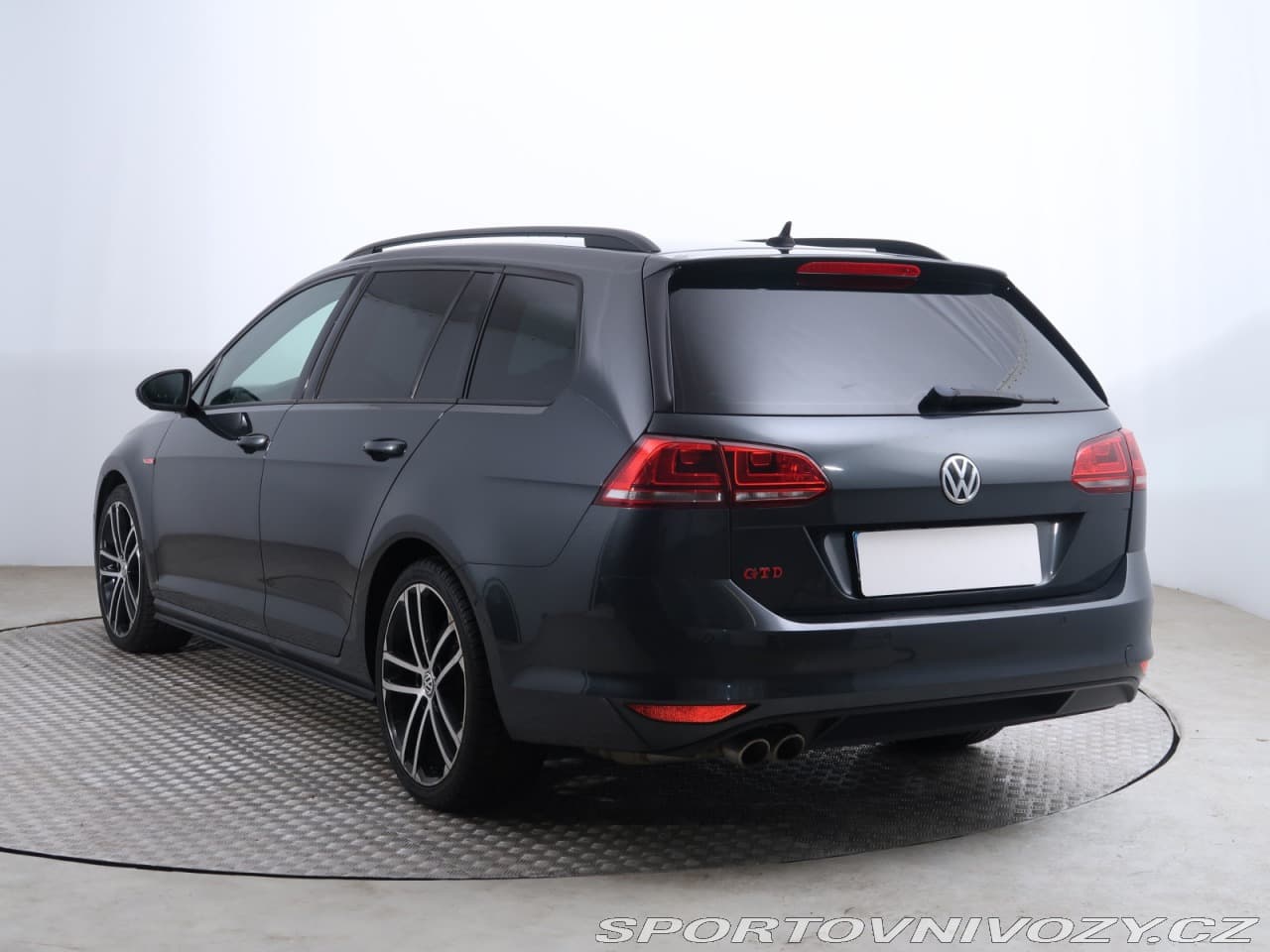 2015 Volkswagen Golf - 4