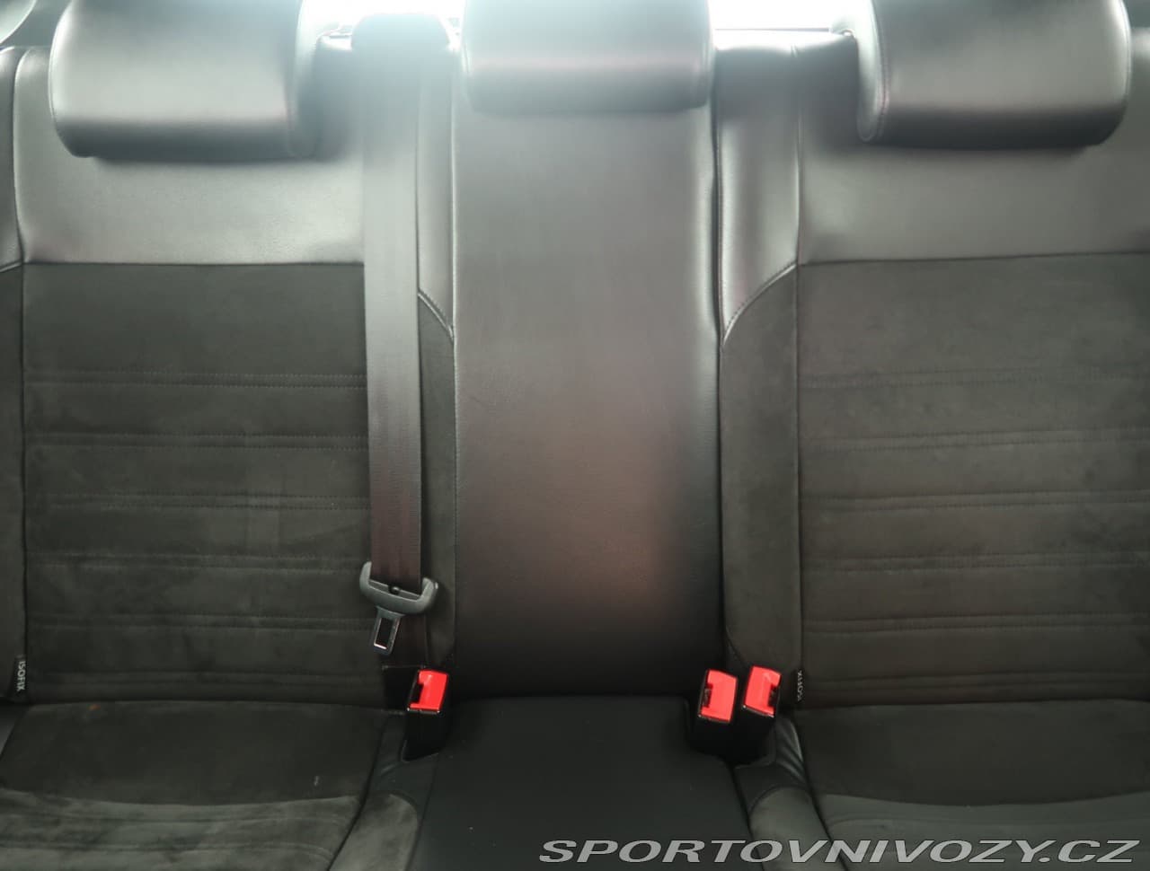 2012 Volkswagen Polo - 10