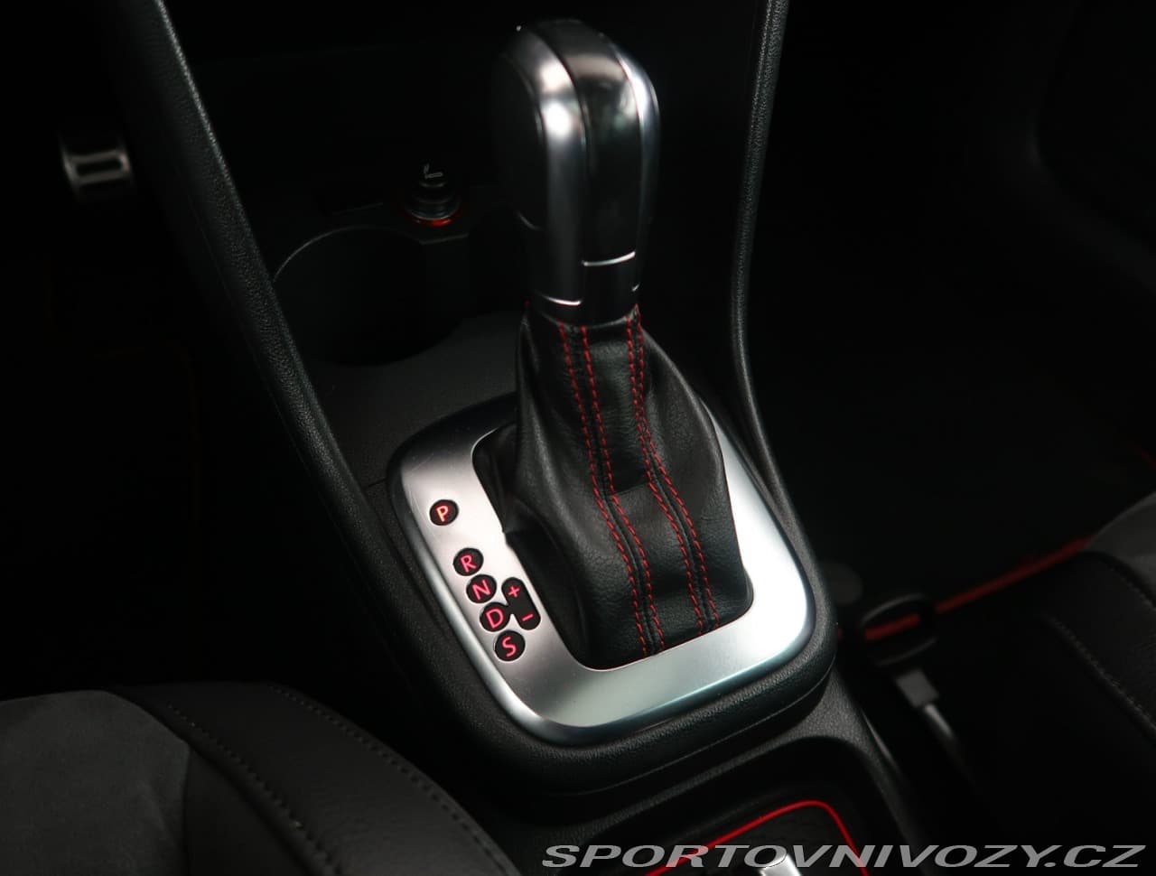 2012 Volkswagen Polo - 13