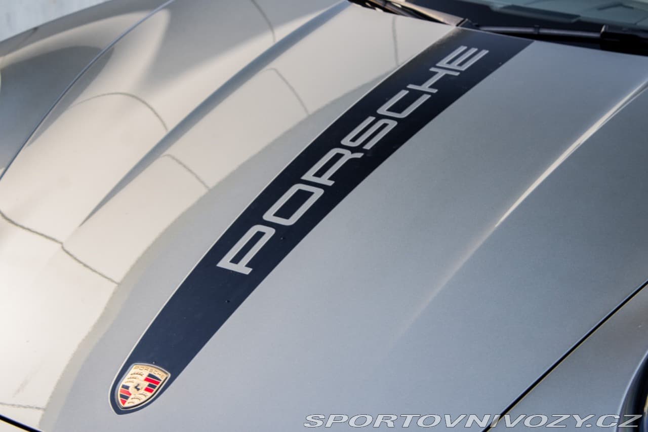 2021 Porsche 911 - 14