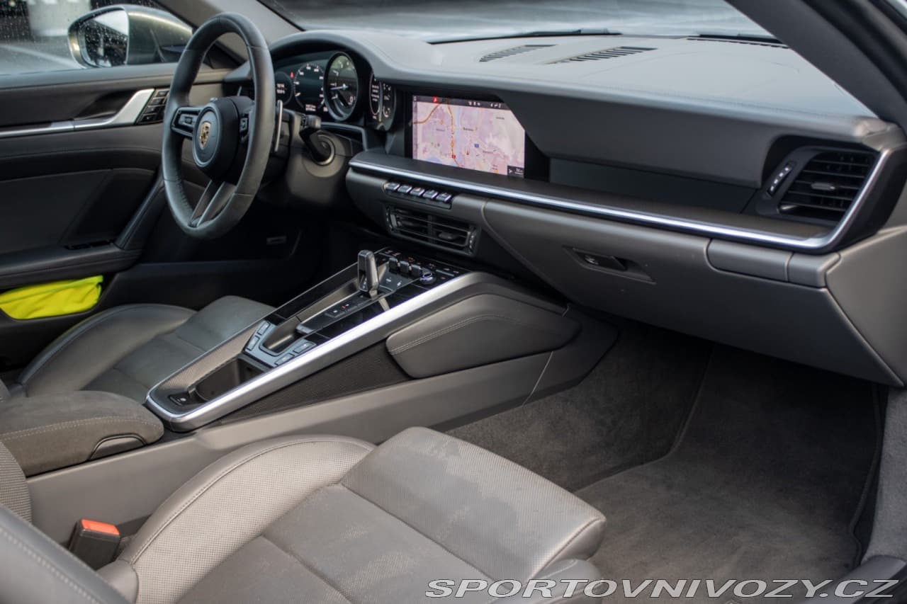 2021 Porsche 911 - 20