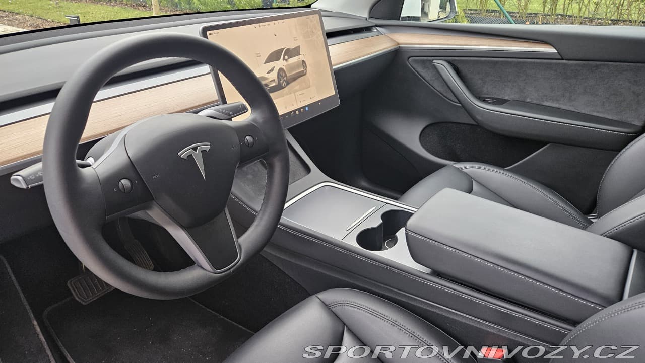 2023 Tesla Model Y - 15