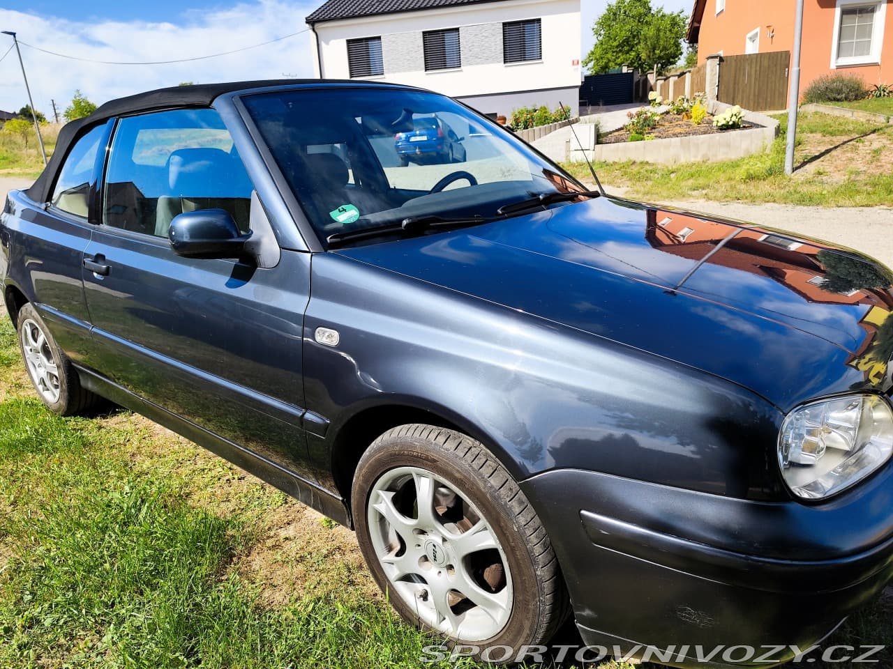 2001 Volkswagen Golf - 8