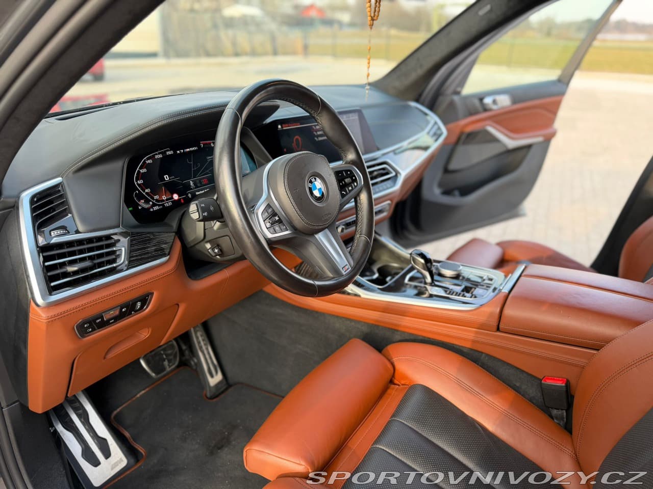 2022 BMW X7 - 12