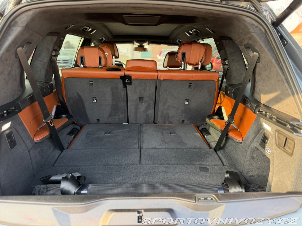 2022 BMW X7 - 16