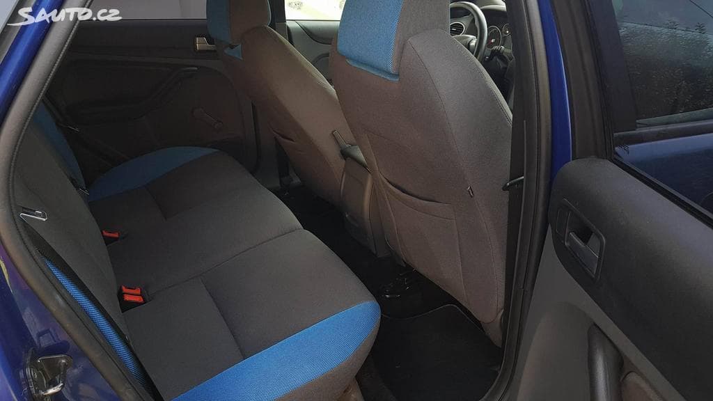 2007 Ford Focus - 10