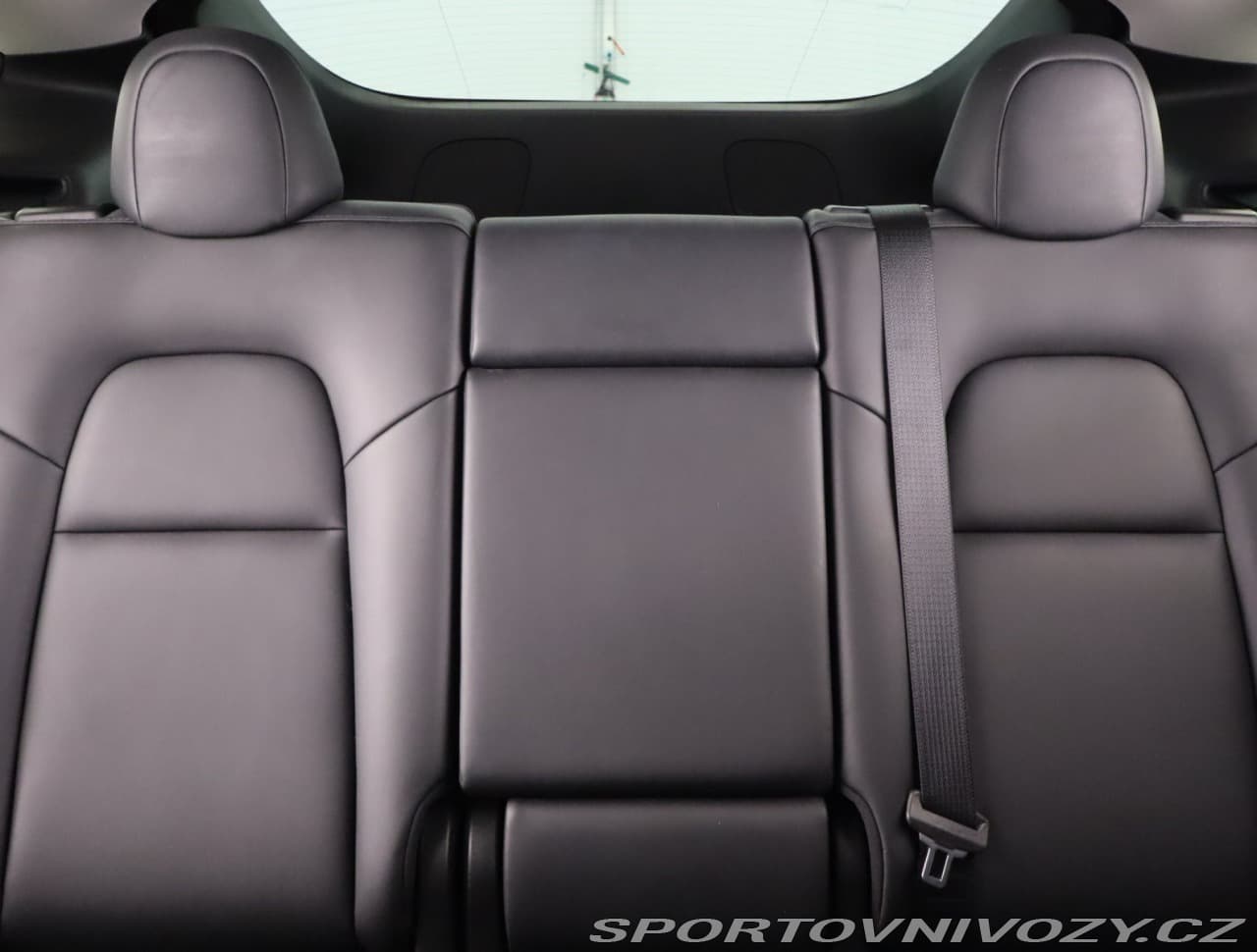 2022 Tesla Model Y - 10