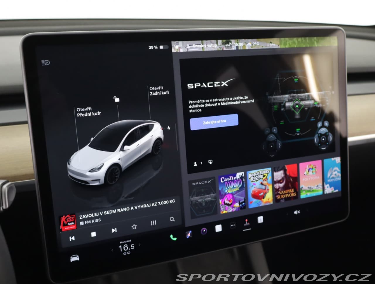 2022 Tesla Model Y - 17