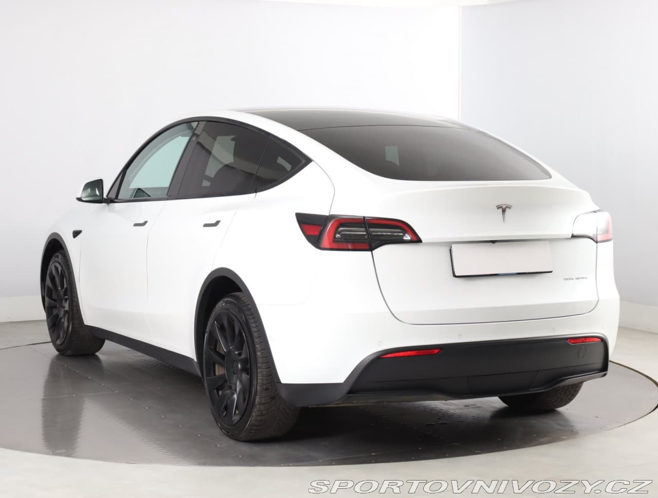 2022 Tesla Model Y - 4