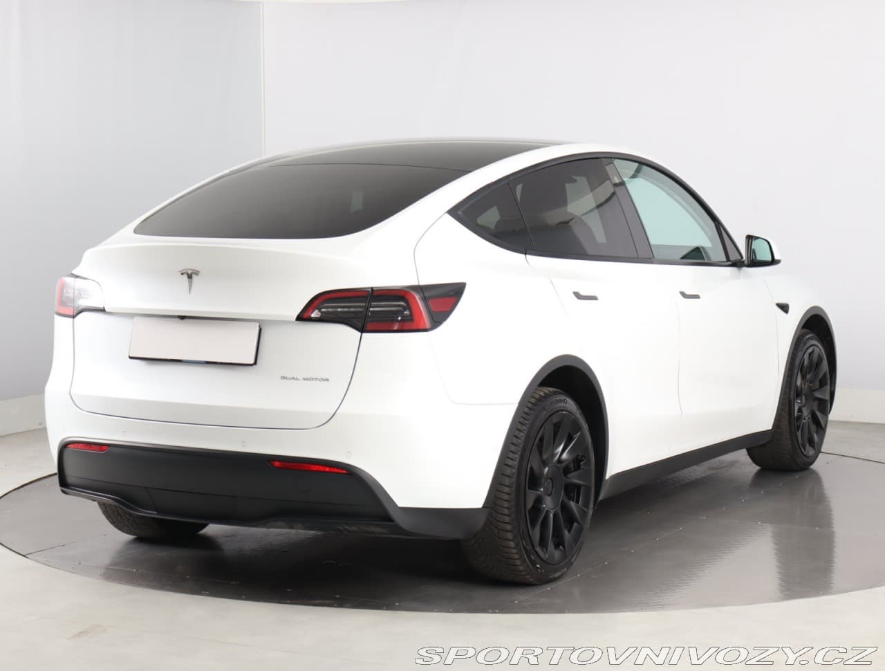 2022 Tesla Model Y - 5