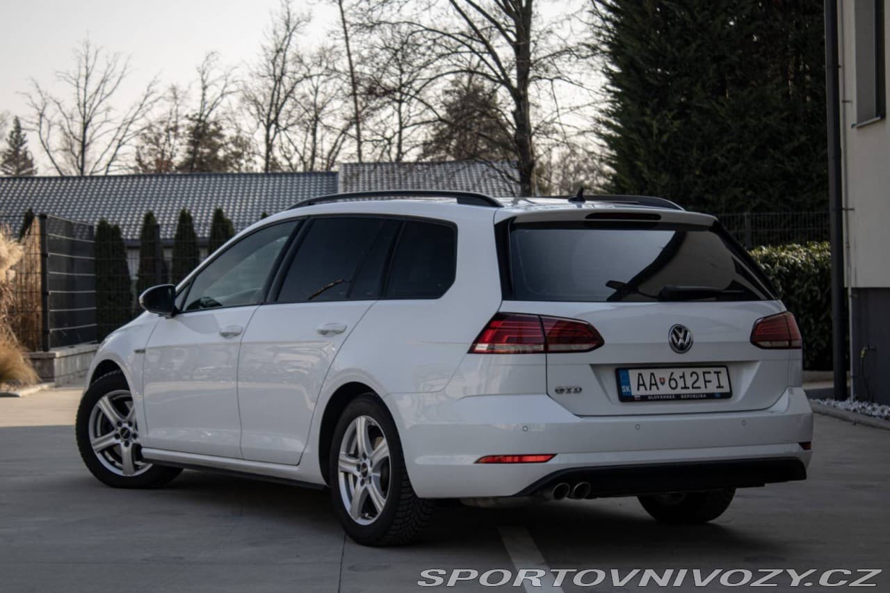 2019 Volkswagen Golf - 7