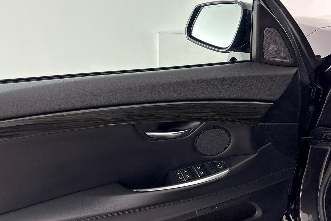 2015 BMW 5-Series - 15