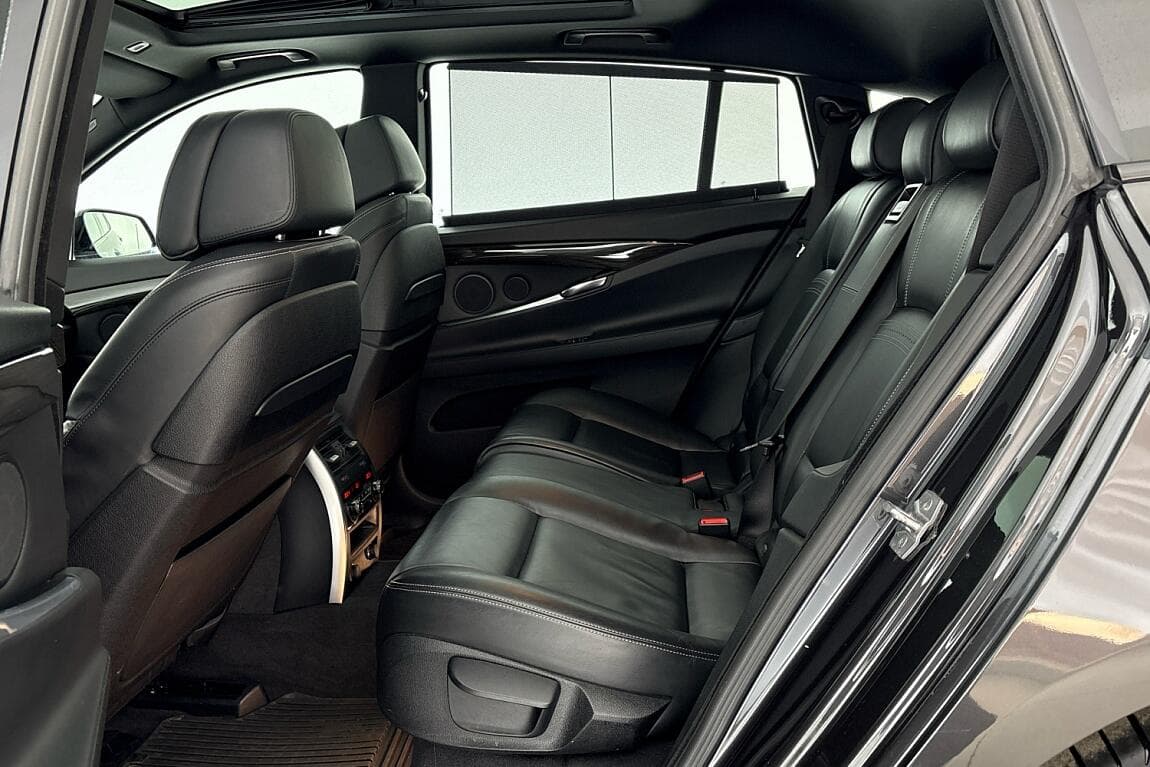 2015 BMW 5-Series - 8