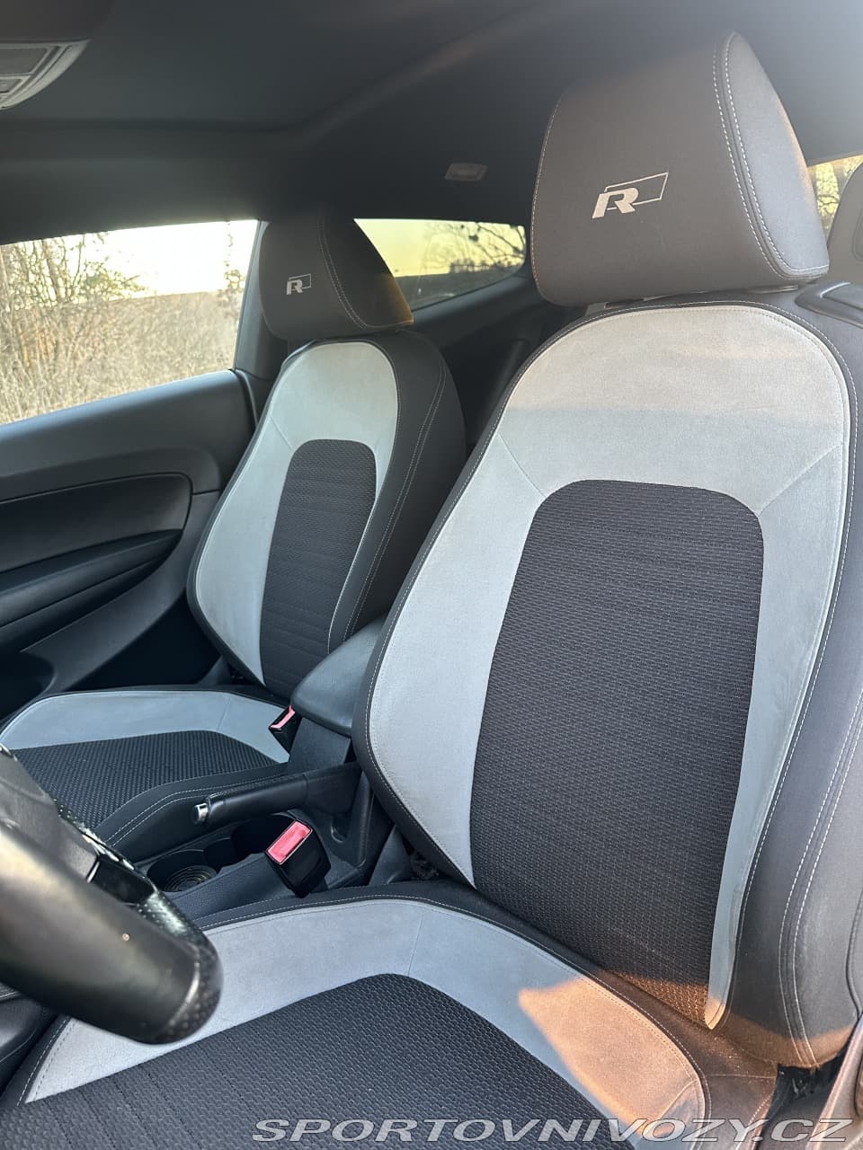 2011 Volkswagen Scirocco - 8