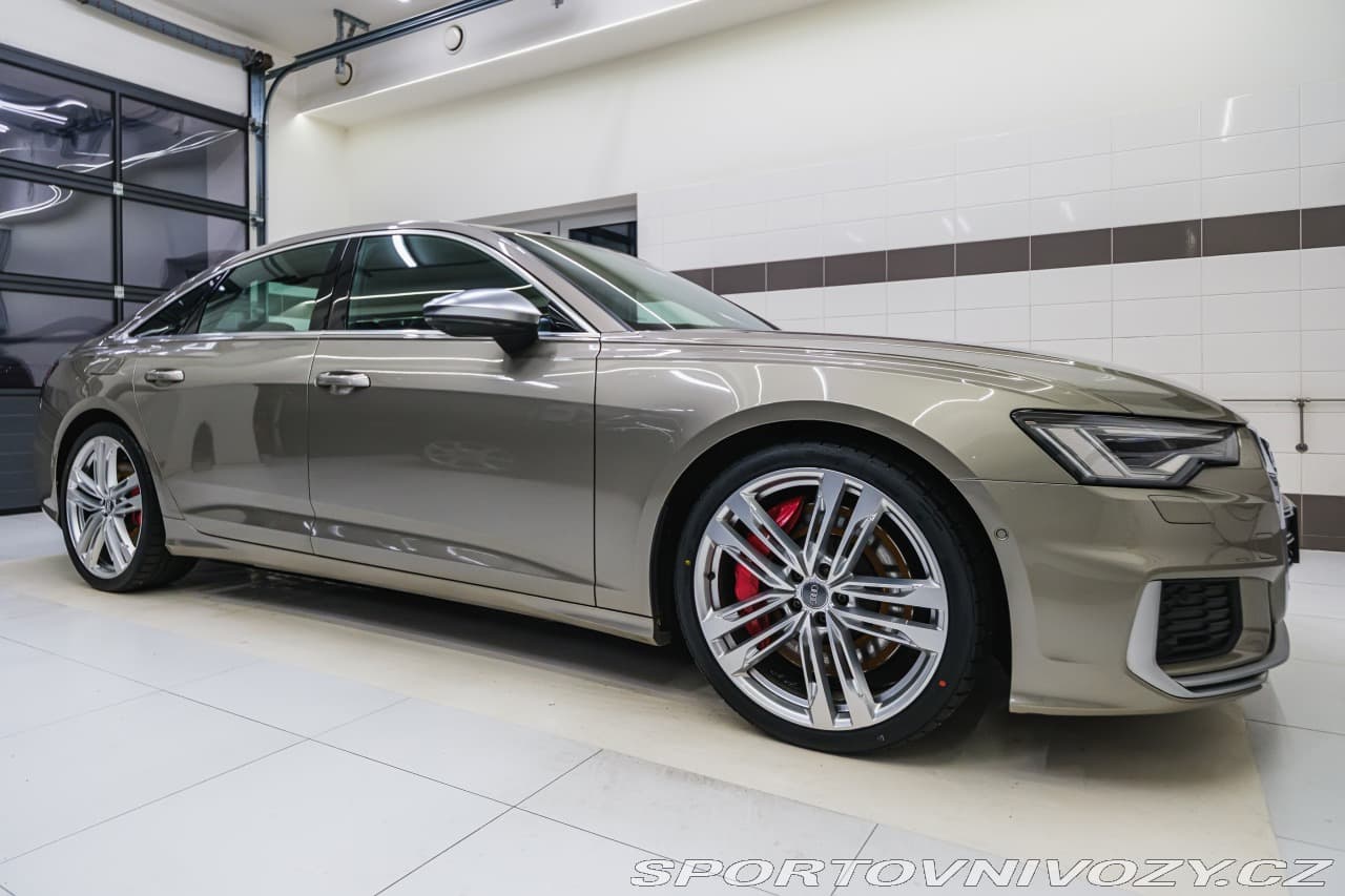 2020 Audi S6 - 12