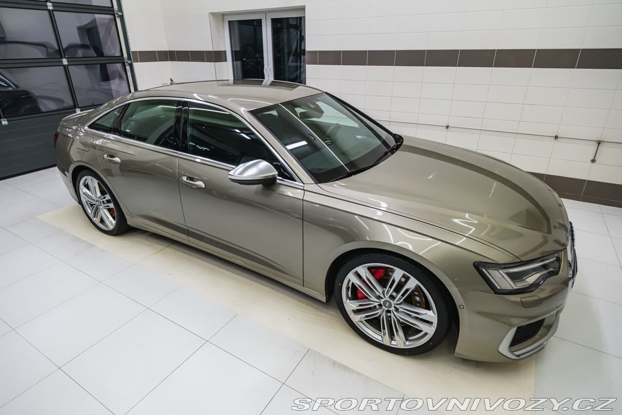 2020 Audi S6 - 13