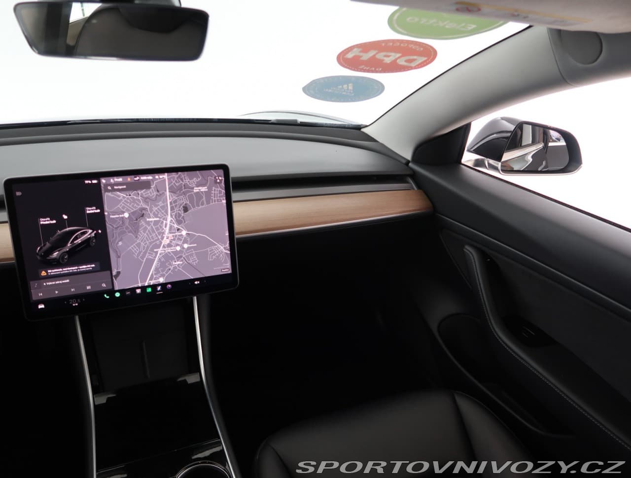 2020 Tesla Model 3 - 8