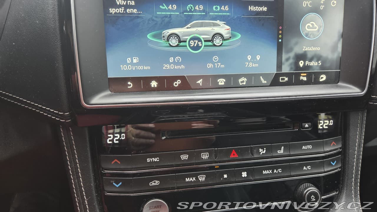 2017 Jaguar F-Pace - 5