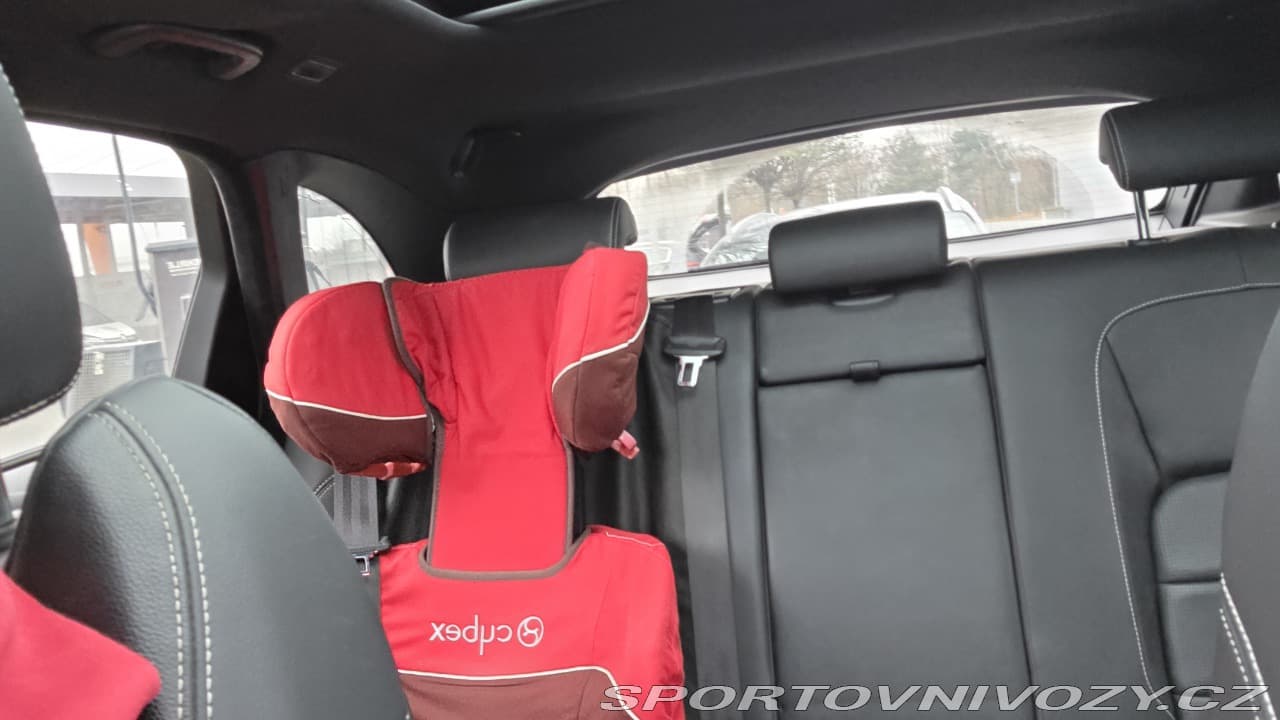 2017 Jaguar F-Pace - 7