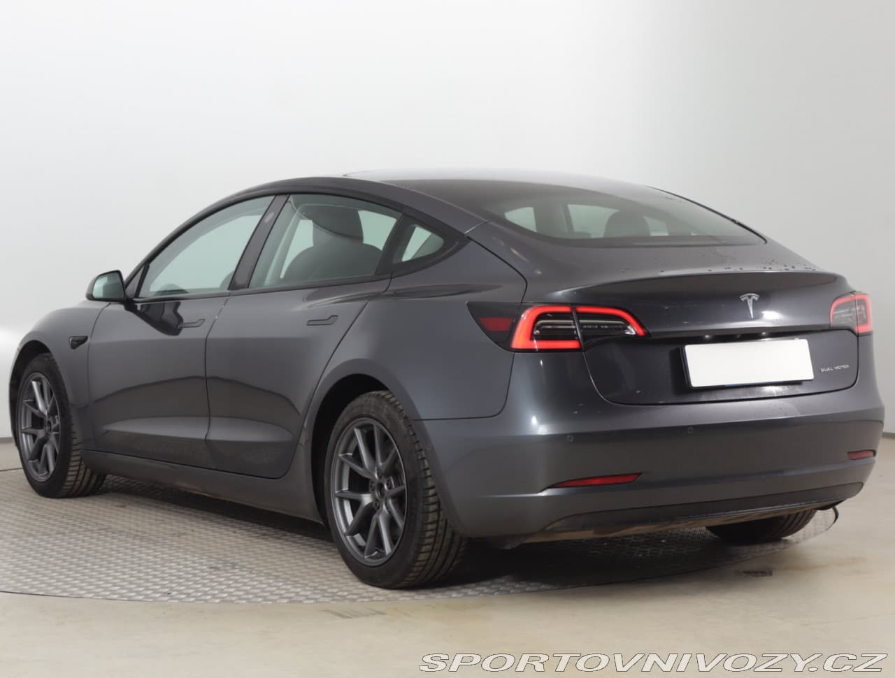 2021 Tesla Model 3 - 4